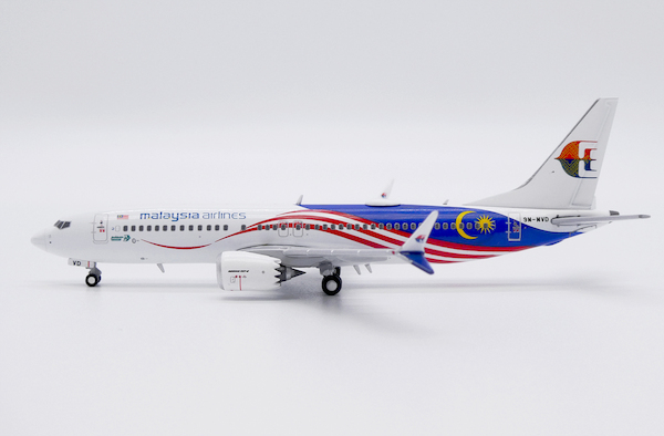 Boeing 737 MAX 8 Malaysia Airlines 9M-MVD  LH4360