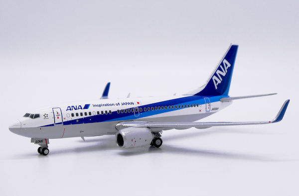 Boeing 737-700 All Nippon Airways JA02AN With Limited Edition Aviation Tag  SA4012