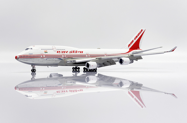 Boeing 747-400 Air India VT-ESO "Flaps Down"  XX40033A