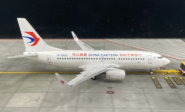 Boeing 737-700 China Eastern Airlines B-5822  202237