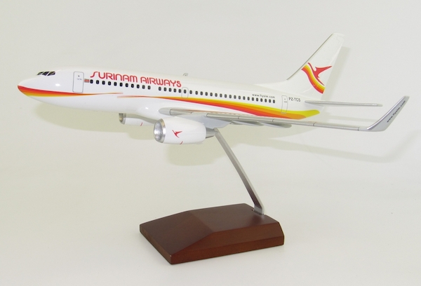 Boeing 737-700 Surinam Airways PZ-TCS  PA130